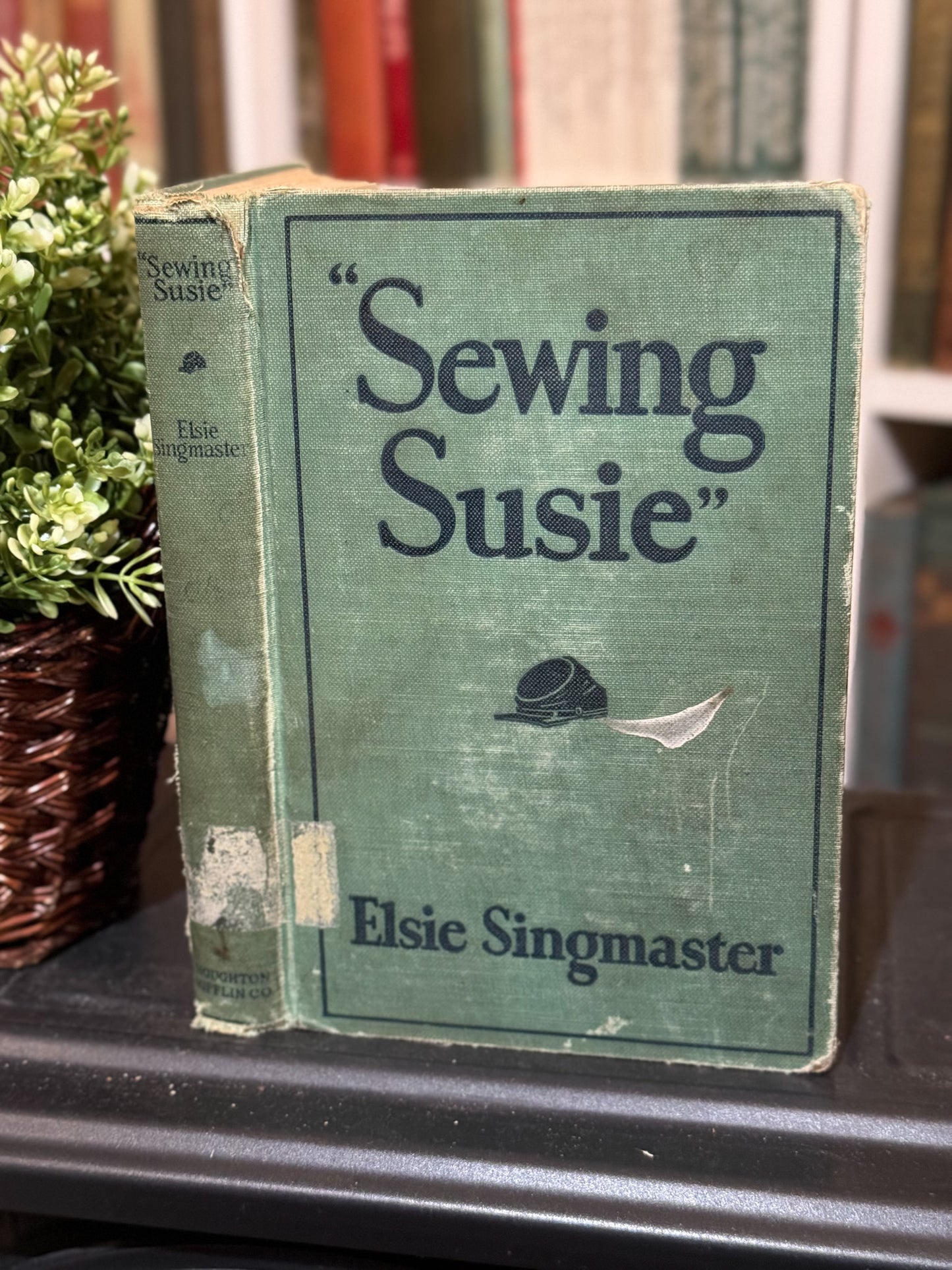 Vintage Green Stack, Sewing Susie