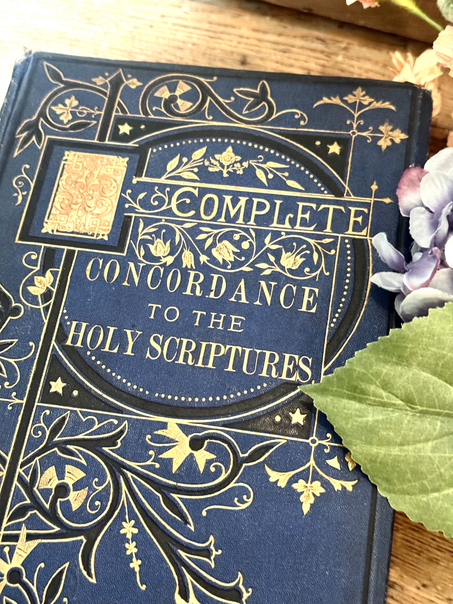 Complete Concordance to the Holy Scriptures